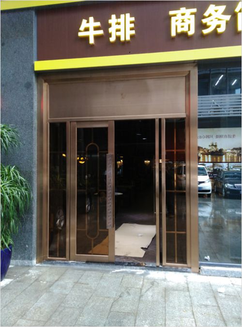 屏風(fēng)玻璃地彈簧門